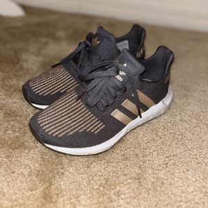 Adidas Swift Run